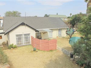 3 Bed House in Bonaero Park