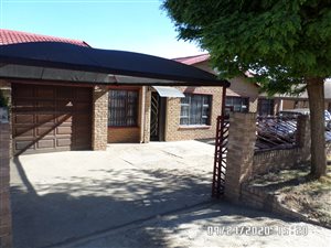 3 Bed House in Phuthaditjhaba