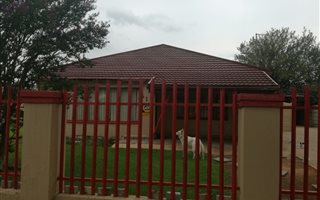 3 Bedroom House in Mackenzie Park