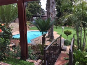 4 Bed House in Waterkloof Ridge