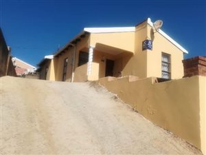 3 Bed House in Newlands West