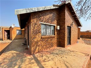 2 Bed House in Katlehong