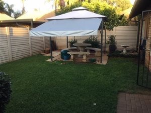 2 Bed Townhouse in Pierre van Ryneveld