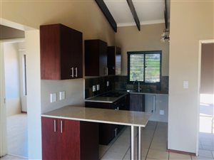 2 Bed Apartment in Honeydew