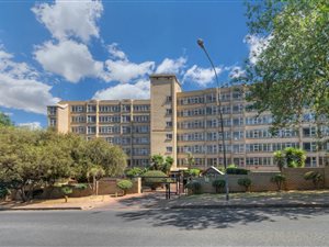 3 Bed Apartment in Bramley Park