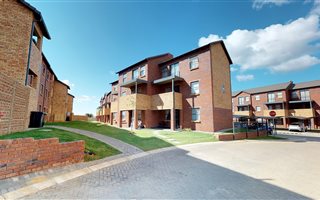 2 Bedroom Apartment in Naturena
