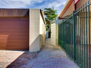 1 Bed Apartment in Oakglen
