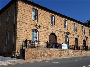 2 Bed Apartment in Mossel Bay Central