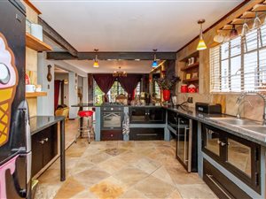 3 Bed Townhouse in Craighall Park