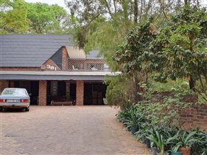 473 m² Commercial space in Waterkloof Glen