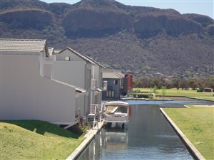 3 Bed House in The Islands Estate