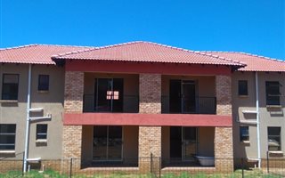 2 Bedroom Apartment in Grobler Park