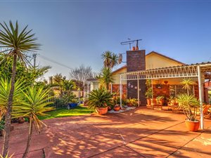 4 Bedroom House in Dawnview