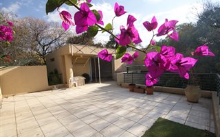 3 Bedroom Cluster in Bryanston