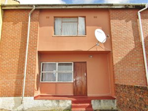 3 Bedroom Duplex in Booysen Park