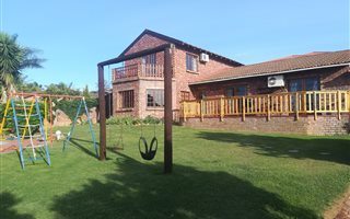 4 Bedroom House in Strelitzia Park