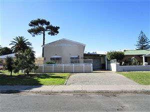 4 Bed House in Ruyterwacht