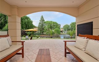 5 Bedroom House in Van Riebeeck Park