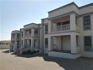 2284 m² Commercial space in Eastgate