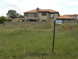 700 m² Land available in Equestria