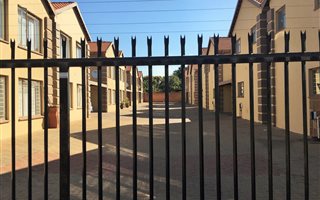 3 Bedroom Duplex in Pretoria North