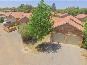 3 Bed House in Rietvalleirand