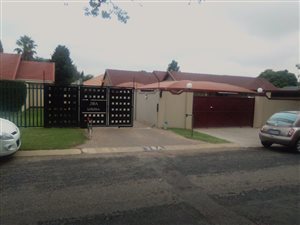 4 Bed House in Brackenhurst