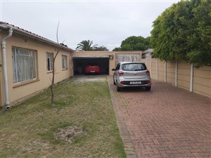 3 Bed House in Sanddrift