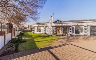 3 Bedroom House in Mackenzie Park