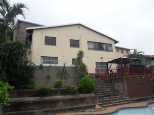 5 Bedroom House in Brighton Beach