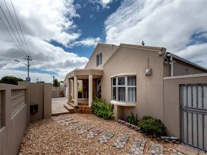 4 Bed House in Wetton