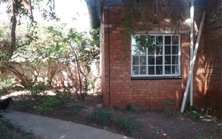 1 Bedroom Garden Cottage in Melville