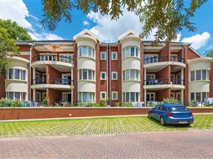 2 Bed Apartment in Melrose North