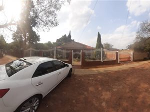 10 Bed House in Riviera