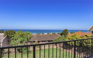 4 Bedroom House in Jeffreys Bay