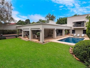 5 Bed House in Saxonwold