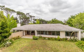 4 Bedroom House in Brandwacht