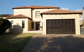 3 Bedroom House in Fernridge Estate