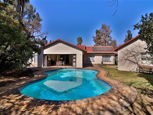 3 Bed House in Brackendowns