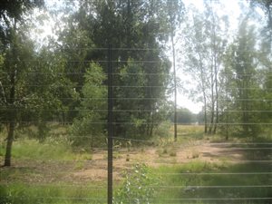 4 ha Land available in Valley Settlements AH