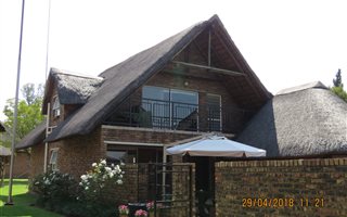 4 Bedroom House in Vaal River
