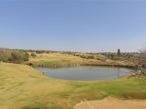 2 Bed Apartment in Jackal Creek Golf Estate