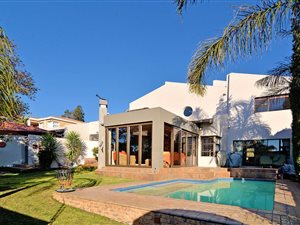 3 Bed House in Dowerglen