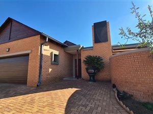 2 Bed House in Retire at Midstream