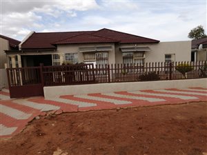 3 Bed House in Lebowakgomo