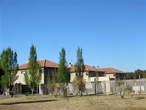9 Bed House in Vanderbijlpark Central