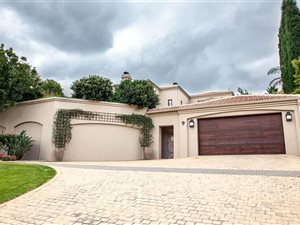 4 Bed House in Woodhill