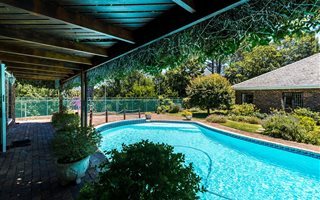 4 Bedroom House in Bishopscourt