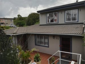 4 Bed House in Grove End