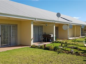 0.5 Bed Cluster in Oudtshoorn